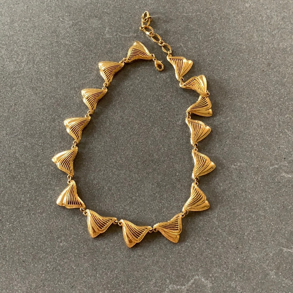 Crocker shell necklace